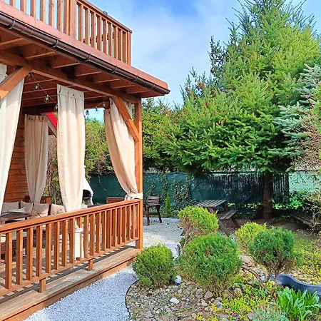 Jezioraczek Bis Holiday home *